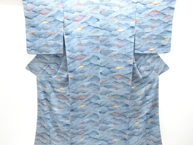 縮緬地　型染　遠山に花模様小紋着物